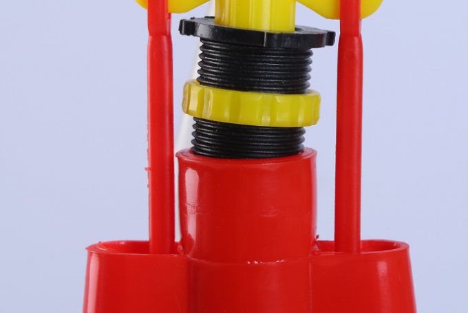 पोल्ट्री हाउस प्लास्टिक स्वचालित चिकन बर्ड वॉटर फीडर ड्रिंकर स्वचालित बेल ड्रिंकर का उपयोग करें 6