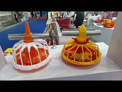 बड़े शेड में मुर्गी और बत्तख फार्म के लिए पूर्ण-स्वचालित फीडिंग मशीन चरखी फ़ीड लाइन उपकरण